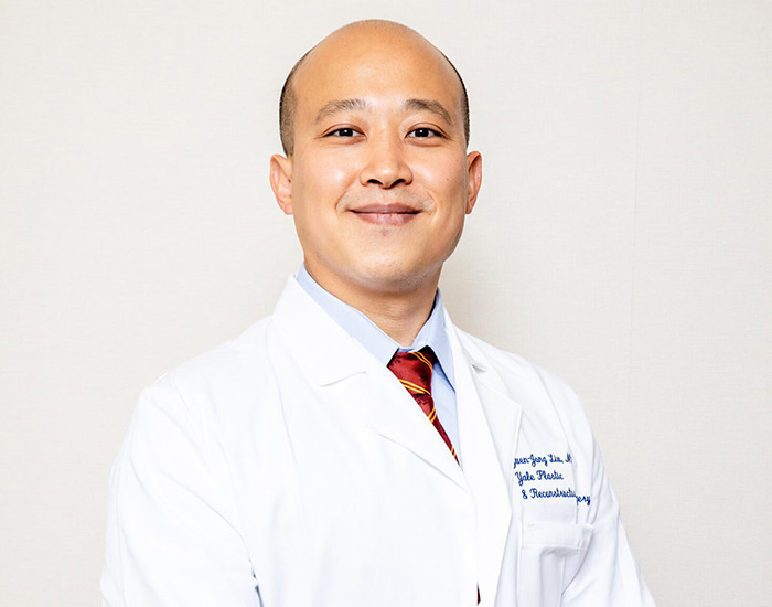 Dr. Yuen-Jong Liu | The Aesthetic Center